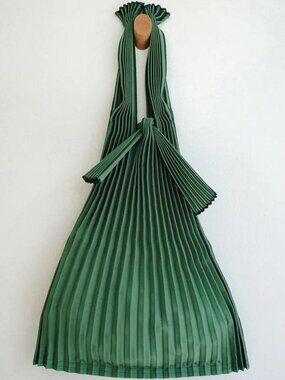 dark emerald forest green pleated Japanese tote bag purse recycled fabrics